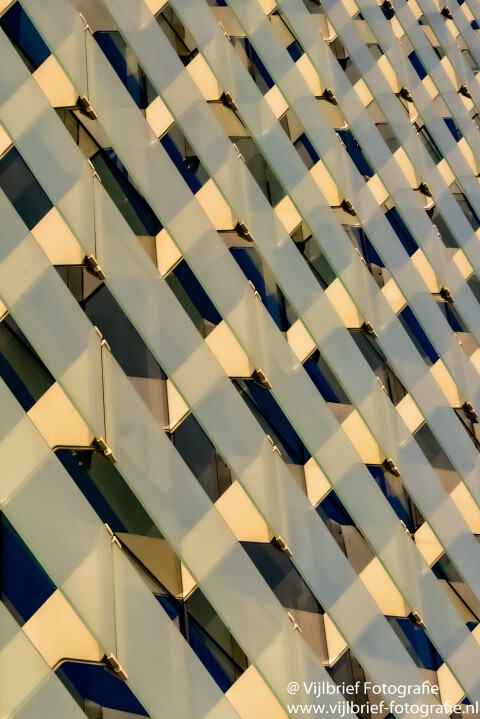 P1400202 1